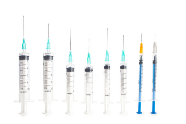 jeringas-aguja-neojet.jpg Material Descartable